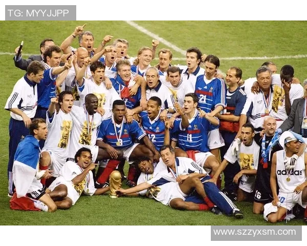 法国足球传奇球星回顾:从齐达内到亨利见证蓝色辉煌与风云变幻 法国足球传奇球星回顾:从齐达内到亨利见证蓝色辉煌与风云变幻