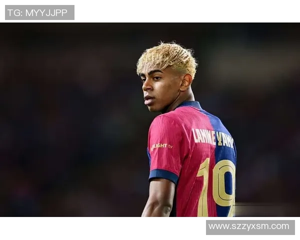 西亚足坛巨星风采盘点纵览著名足球球员辉煌历程